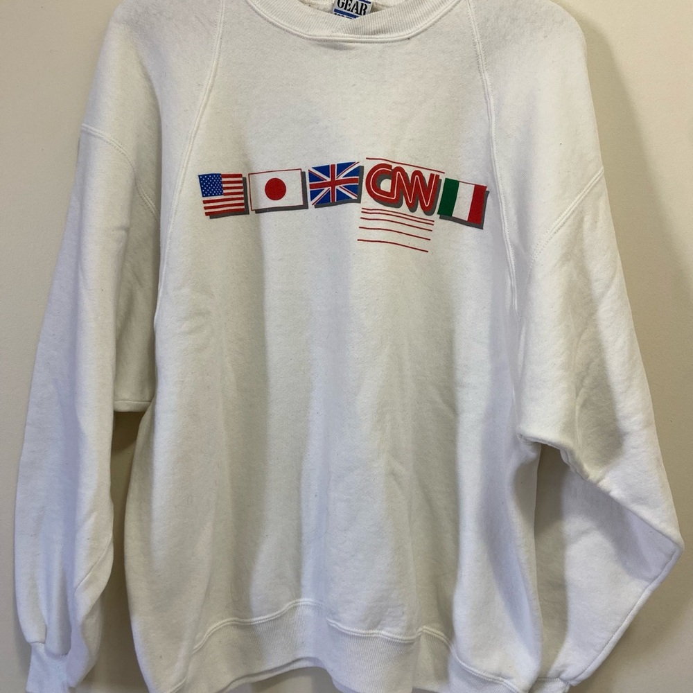 Rare Vintage 80’s White CNN Sweatshirt Gear For Sports Tag